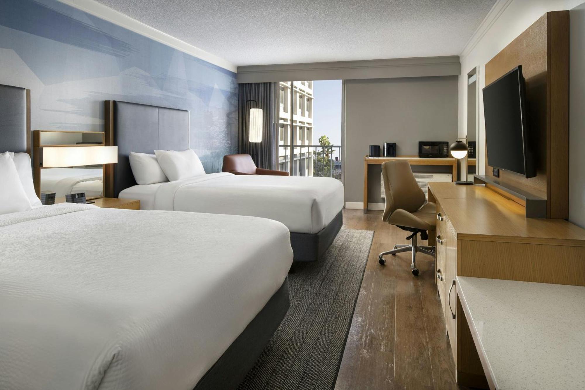 Courtyard By Marriott Long Beach Downtown Esterno foto