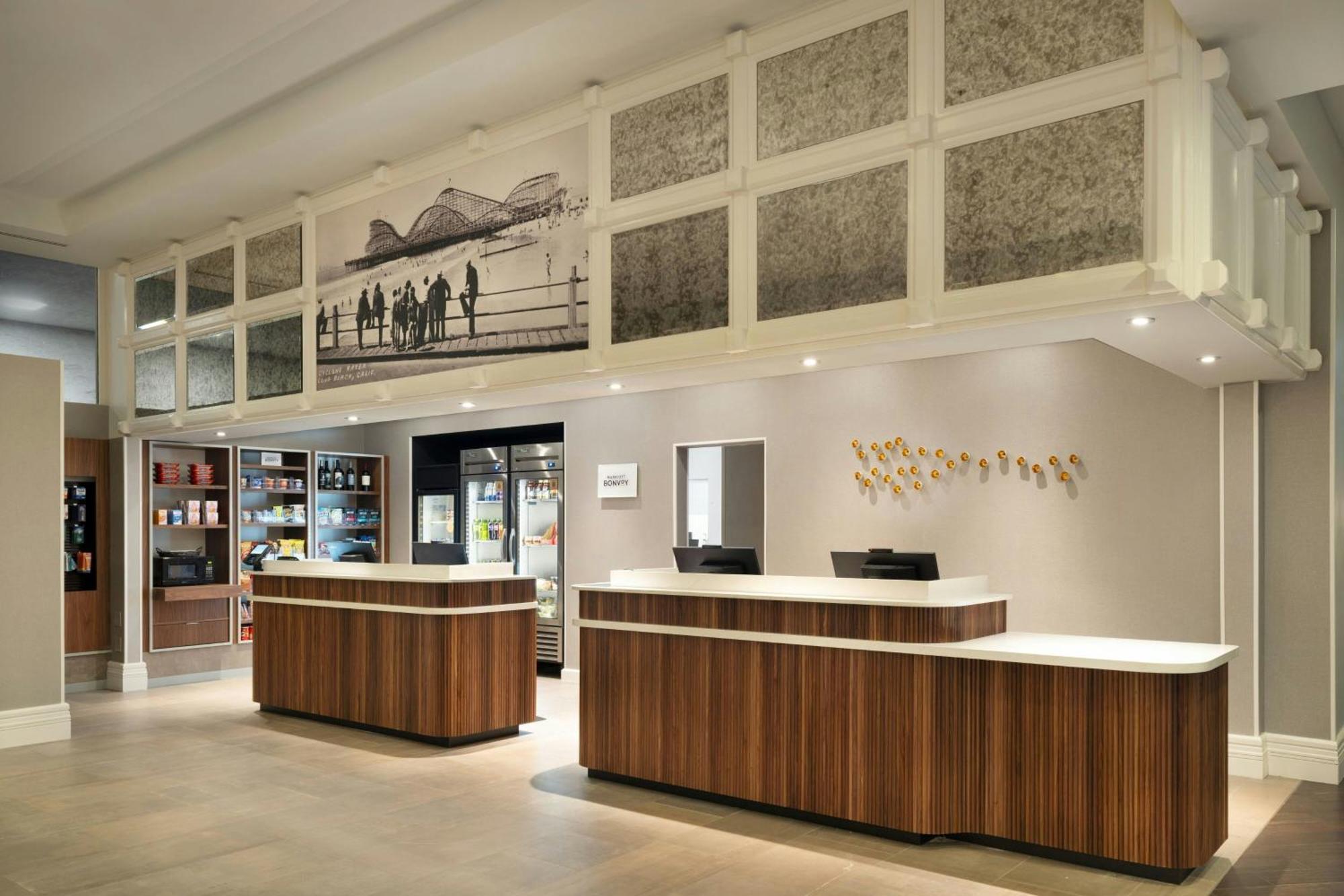 Courtyard By Marriott Long Beach Downtown Esterno foto